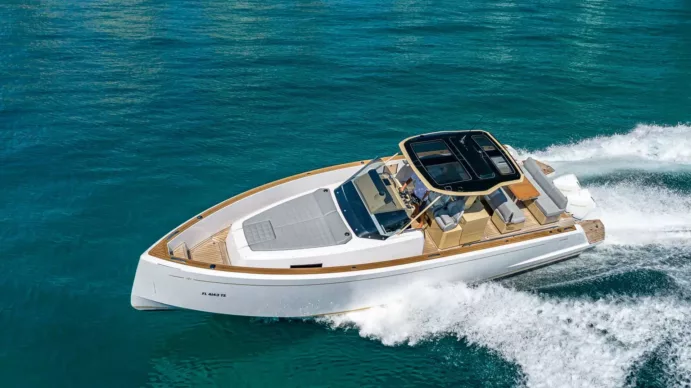 38 FEET - PARDO with Twins 300hp Mercury - Image 18