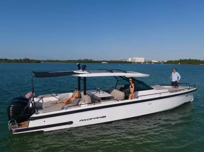 38 FEET - AXOPAR with Twins 350hp Mercury - Image 7