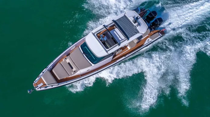 38 FEET - AXOPAR with Twins 350hp Mercury - Image 5