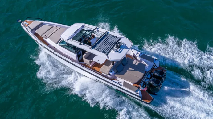 38 FEET - AXOPAR with Twins 350hp Mercury