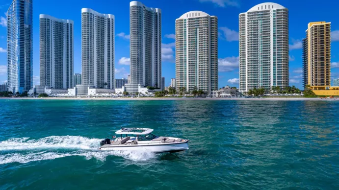 38 FEET - AXOPAR with Twins 350hp Mercury - Image 6